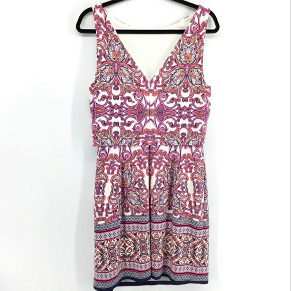 Vince Camuto Dresses & Skirts - Vince Camuto Gently Worn Dress. Size 14.
